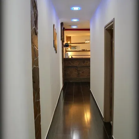 Rose Gold Panzio Bed & Breakfast